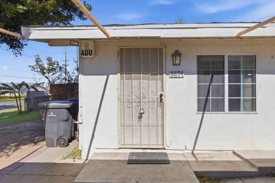 8894 Indiana Avenue, Riverside, CA — listing photo 1