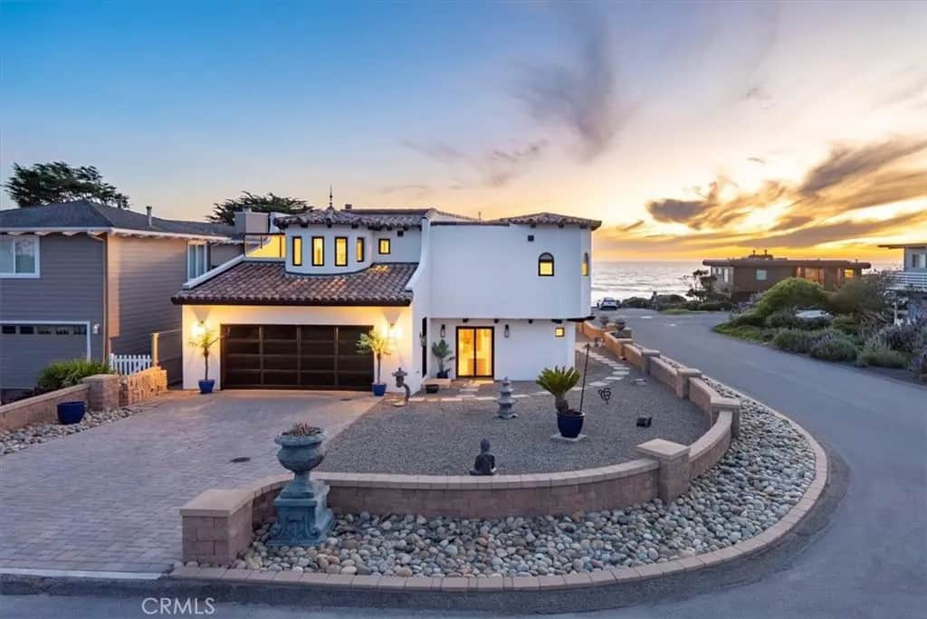 2090 Sherwood, Cambria, CA — listing photo 1