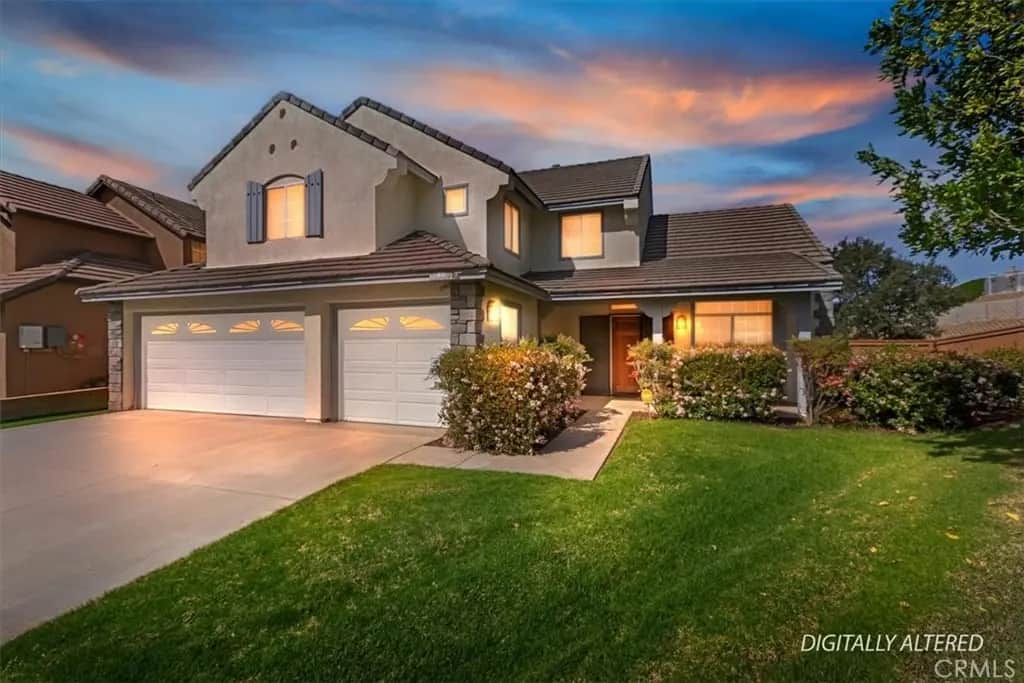 10011 Thornbird Court N, Moreno Valley, CA — listing photo 1