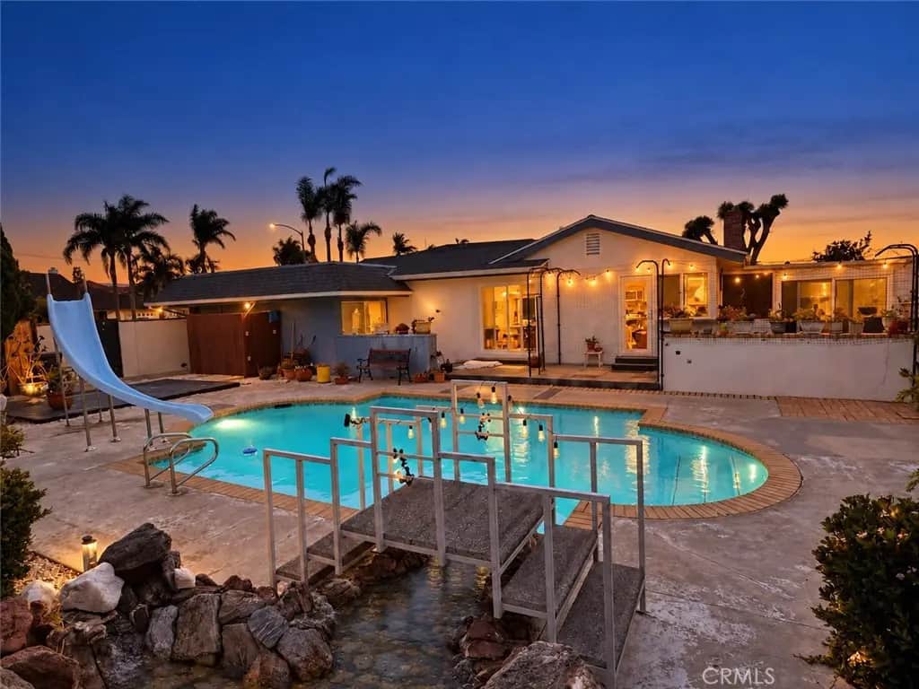 8131 Wenlock Circle, Huntington Beach, CA — listing photo 1