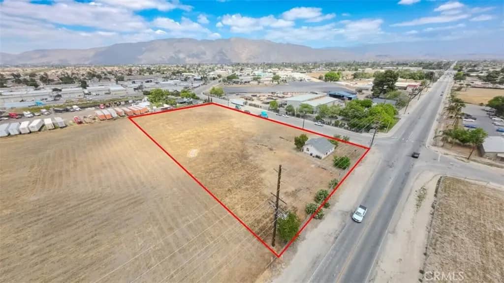 1011 W 7th St, San Jacinto, CA — listing photo 1