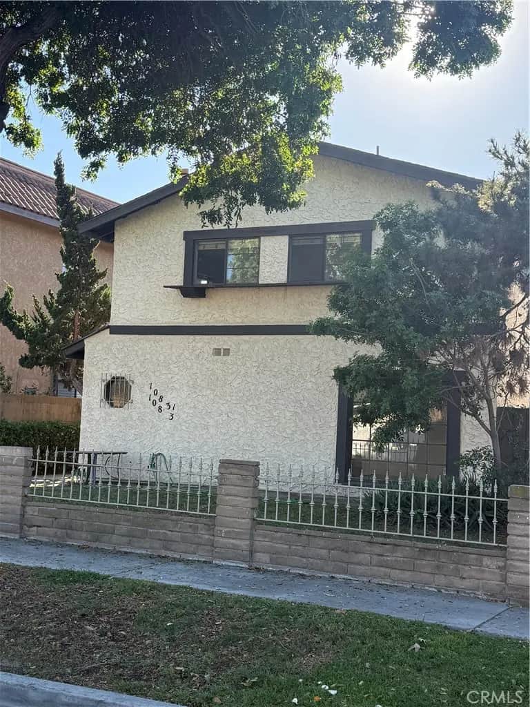 10831 PINE, Los Alamitos, CA — listing photo 1
