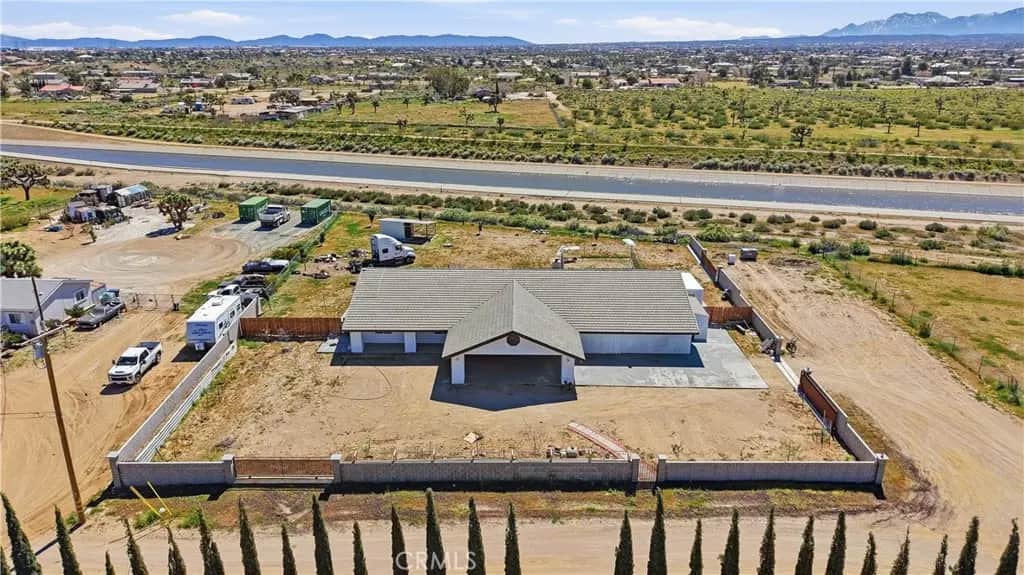 10707 Mines Ranch Rd, Victorville, CA — listing photo 1