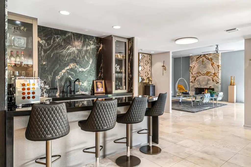 8 Dartmouth Drive, Rancho Mirage, CA — listing photo 1