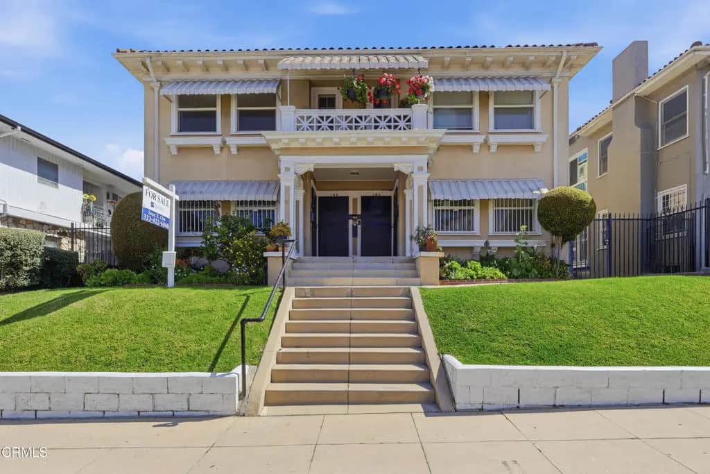 142 148 S Manhattan Place, Los Angeles, CA — listing photo 1