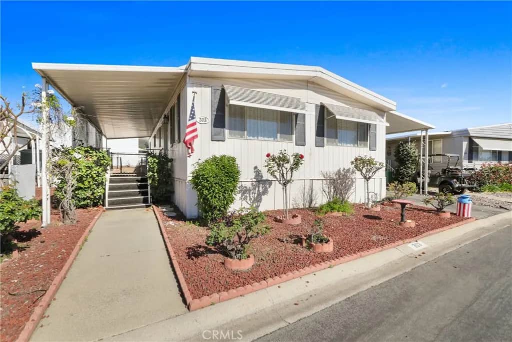 4095 Fruit 303, La Verne, CA — listing photo 1