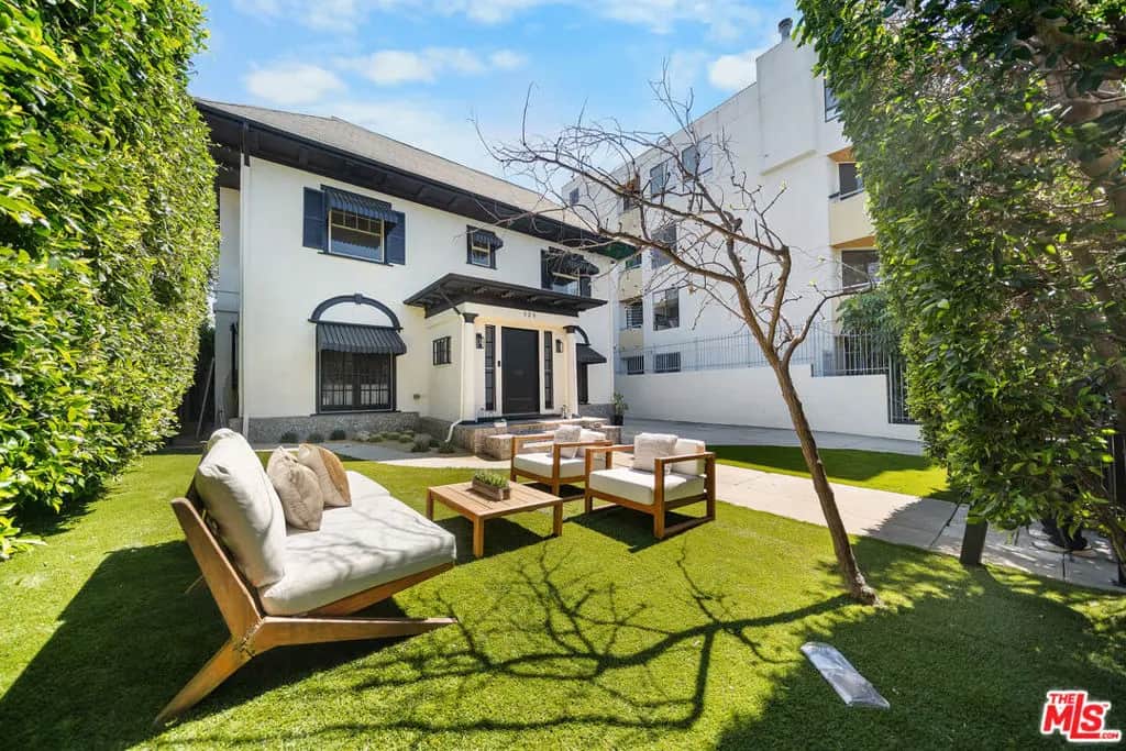 320 Westminster Avenue, Los Angeles, CA — listing photo 1