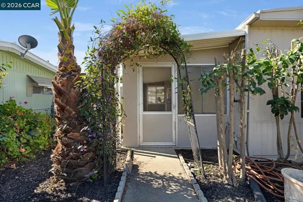 2159 Dalis Drive, Concord, CA — listing photo 1