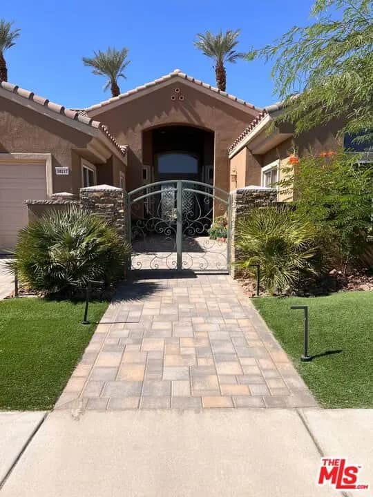 38217 Grand Oaks Avenue, Palm Desert, CA — listing photo 1