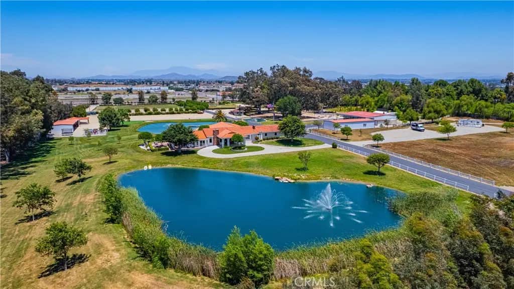 26465 Douglas Avenue, Murrieta, CA — listing photo 1