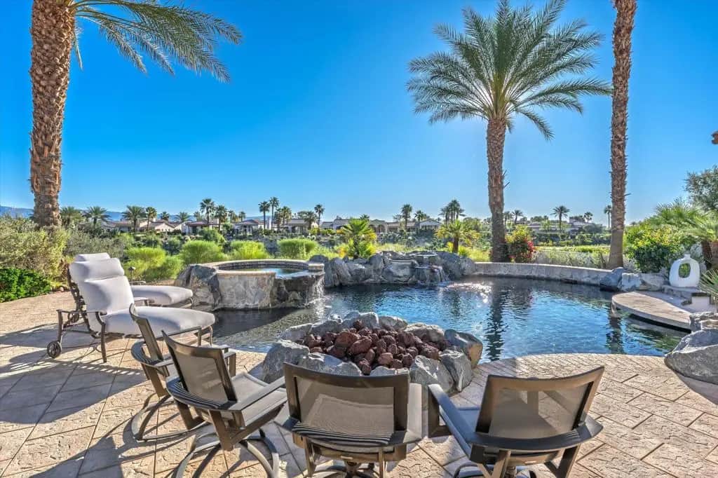 58520 Aracena, La Quinta, CA — listing photo 1