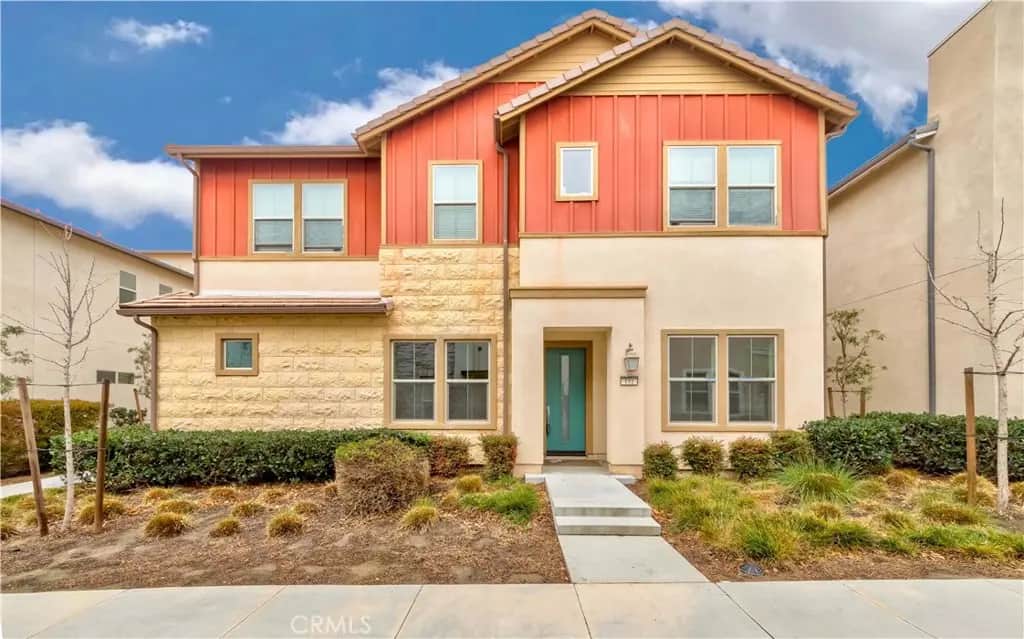 191 Frame, Irvine, CA — listing photo 1