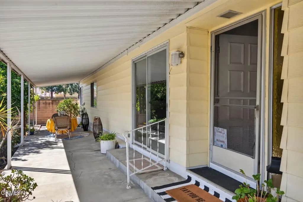 8 Calle Fronte 204, Camarillo, CA — listing photo 1