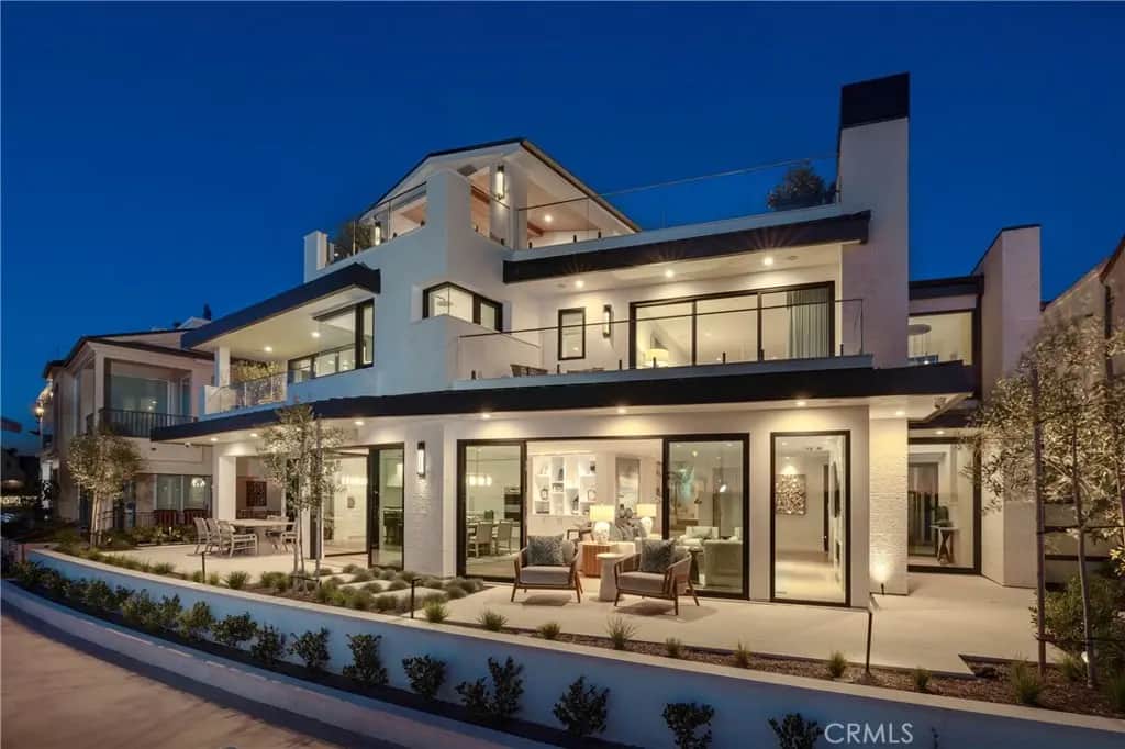 130 S Bay Front, Newport Beach, CA — listing photo 1
