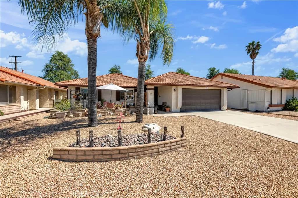 1114 Bottle Tree, Hemet, CA — listing photo 1