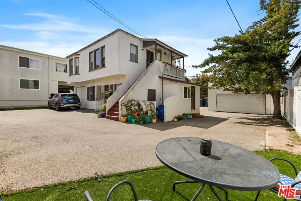 2302 32nd Street, Santa Monica, CA — listing photo 1