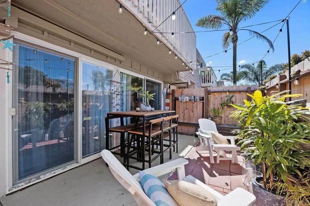 405 Requeza Street H9, Encinitas, CA — listing photo 1