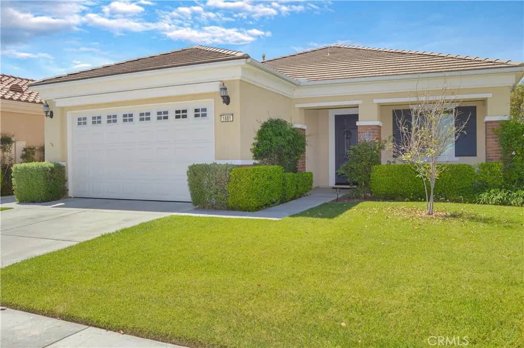 1681 Via Borrego, Hemet, CA — listing photo 1