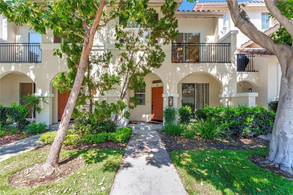 304 Birch Grove, Irvine, CA — listing photo 1