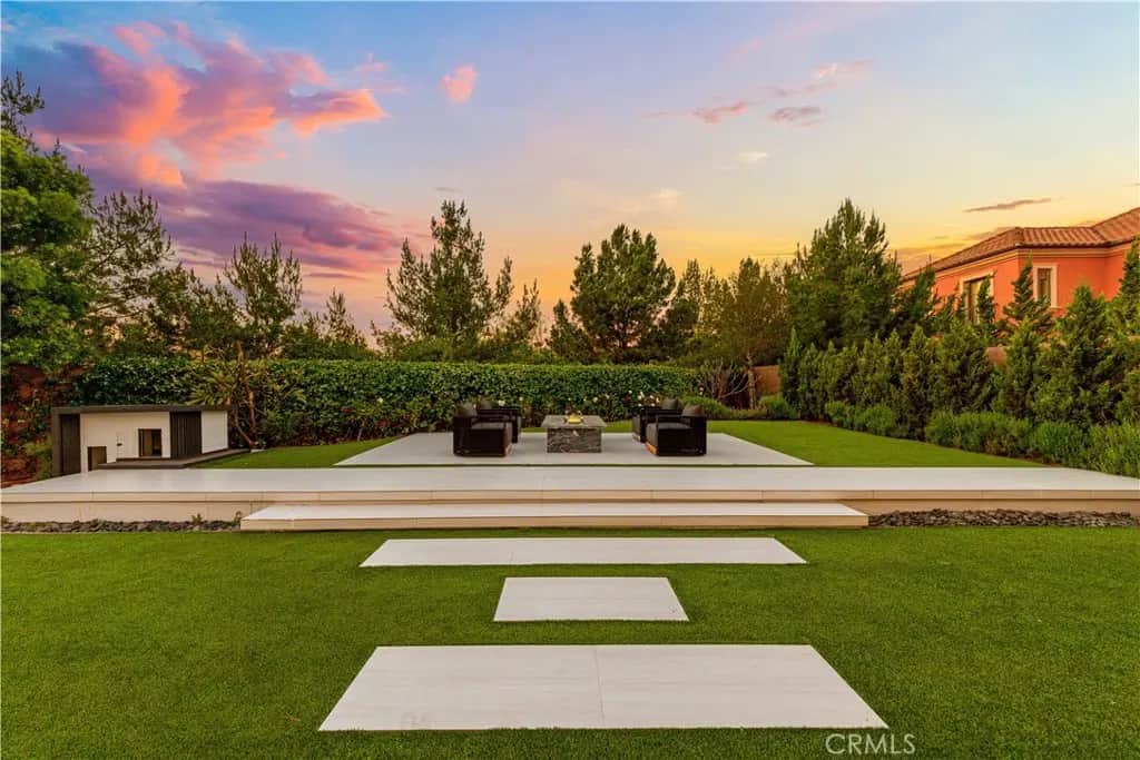 121 Oceano, Irvine, CA — listing photo 1