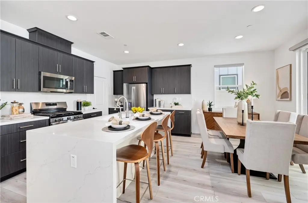 39532 Tannat Drive, Temecula, CA — listing photo 1