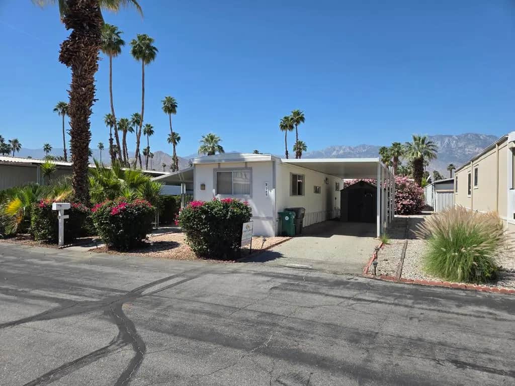 295 Butterfield, Cathedral City, CA — listing photo 1
