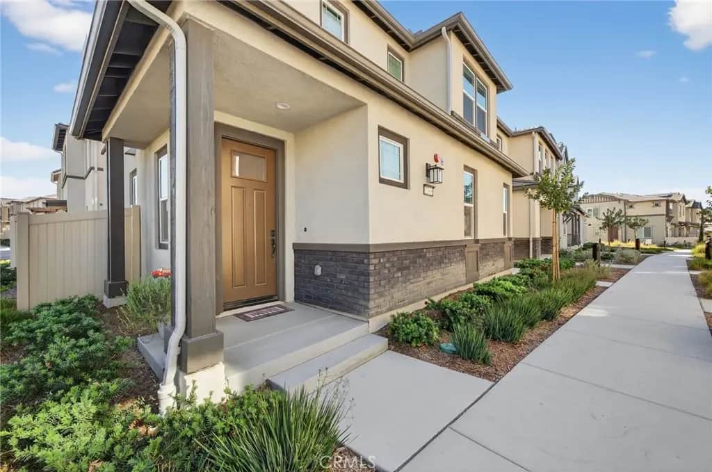32395 Brunello Way, Temecula, CA — listing photo 1