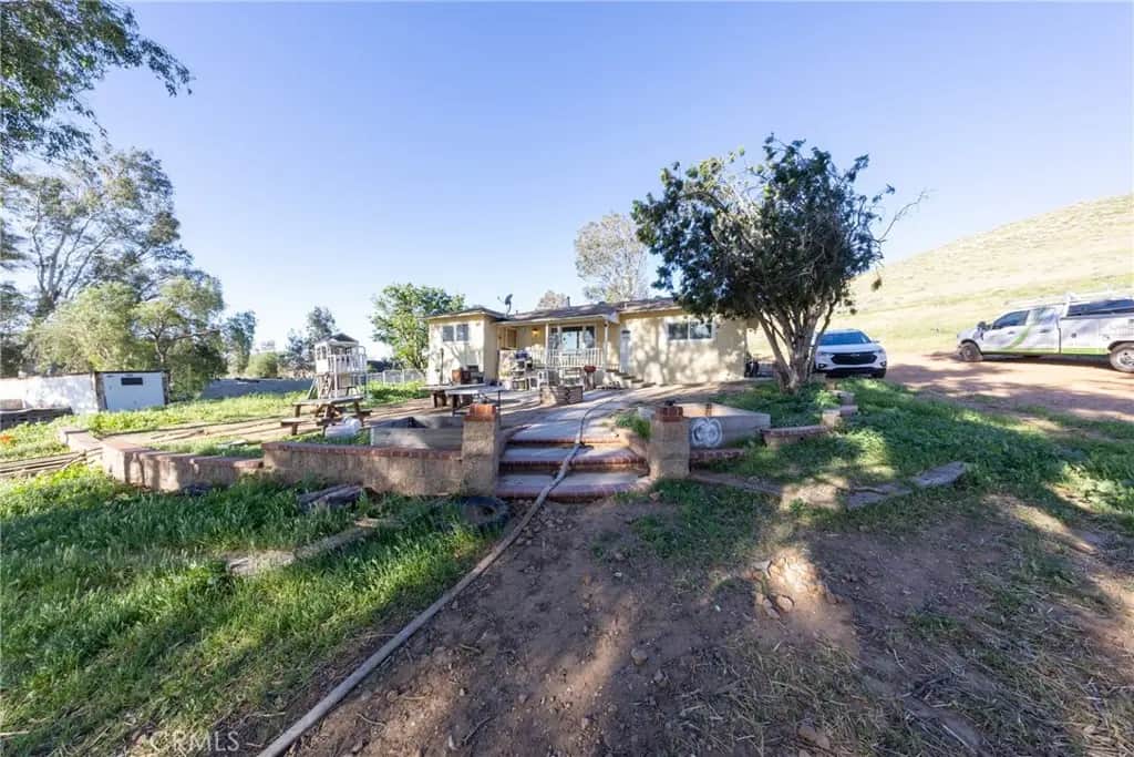 3490 Lindsay, Jurupa Valley, CA — listing photo 1