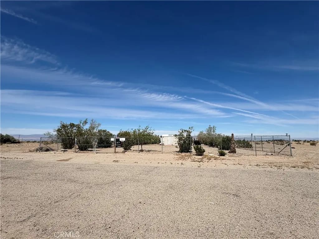 2478 Fullerton Avenue, Salton Sea, CA — listing photo 1