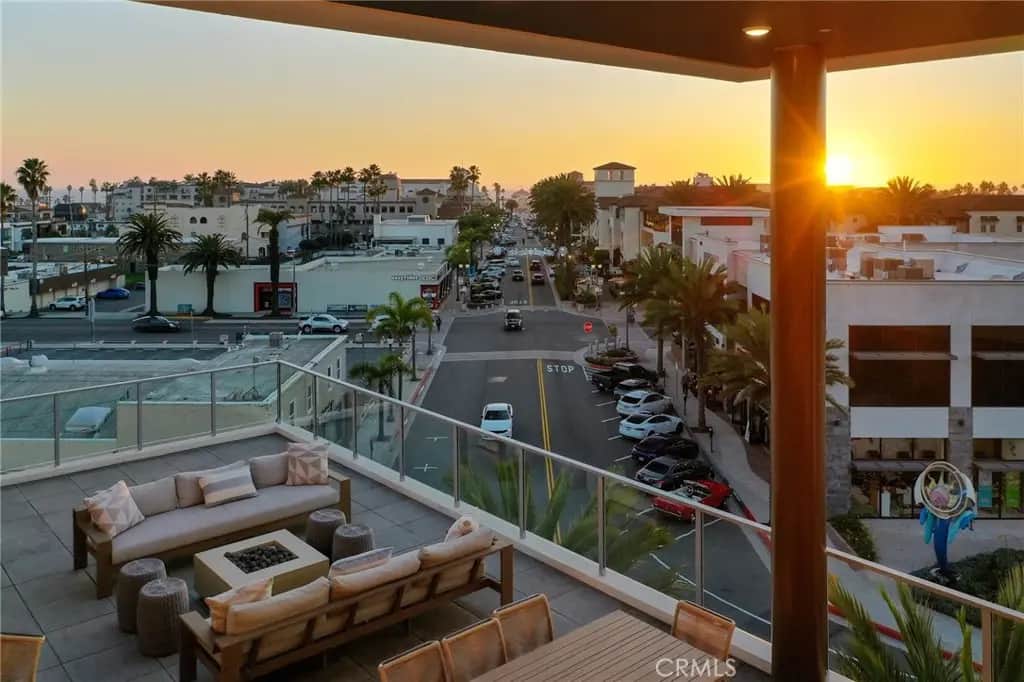 414 Main St. 410, Huntington Beach, CA — listing photo 1
