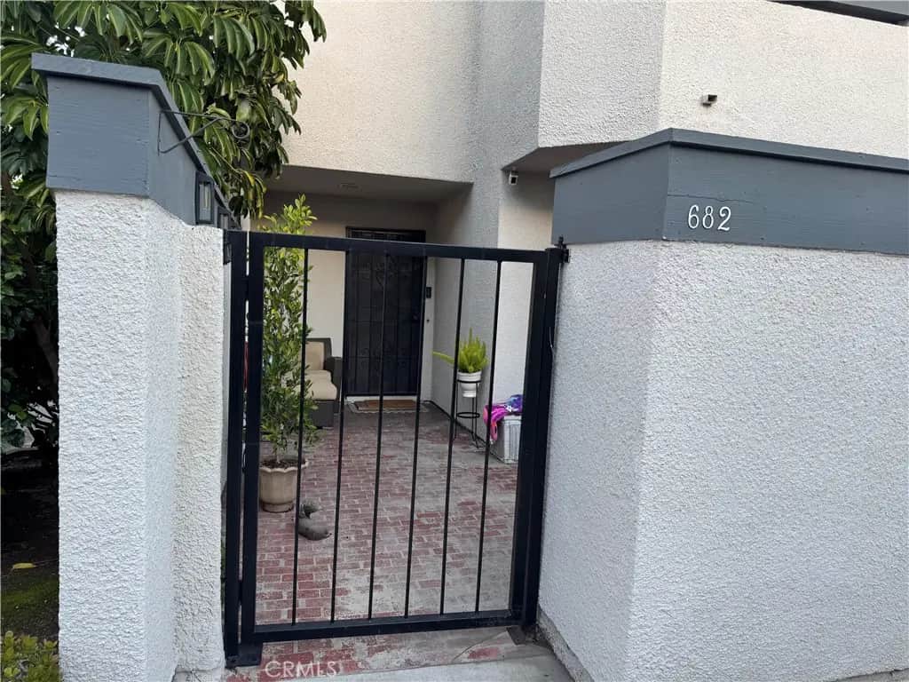 682 E Workman, Covina, CA — listing photo 1