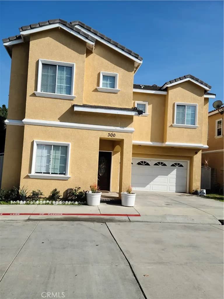 300 Lampman Way, Placentia, CA — listing photo 1