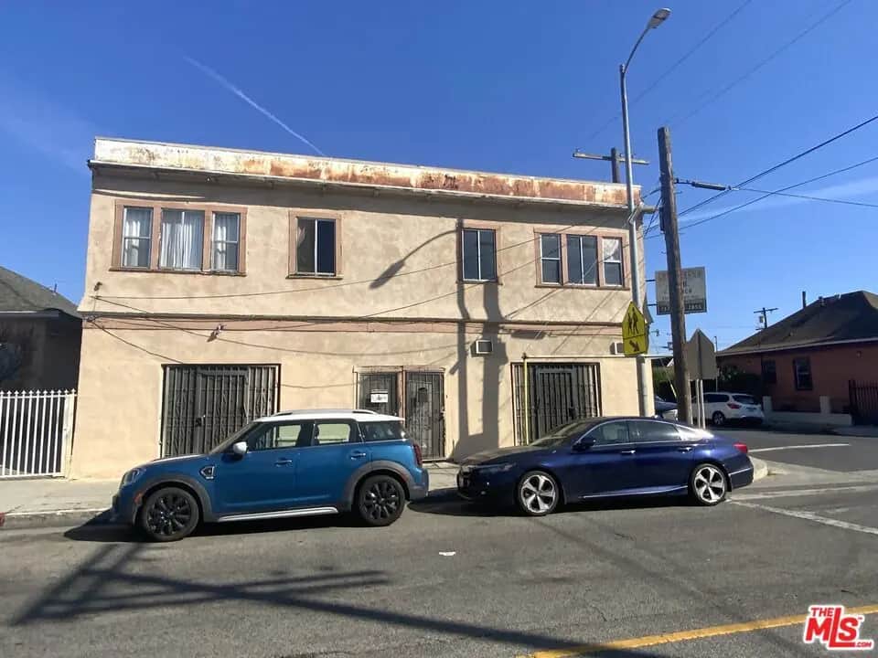 3770 Maple Avenue, Los Angeles, CA — listing photo 1