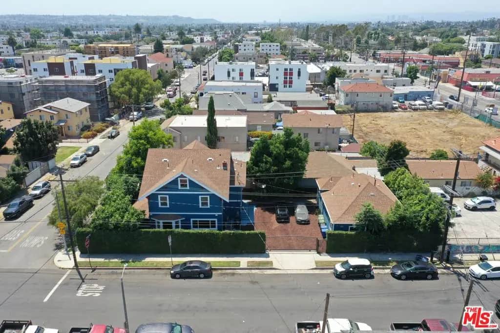 1327 W 35th Street, Los Angeles, CA — listing photo 1