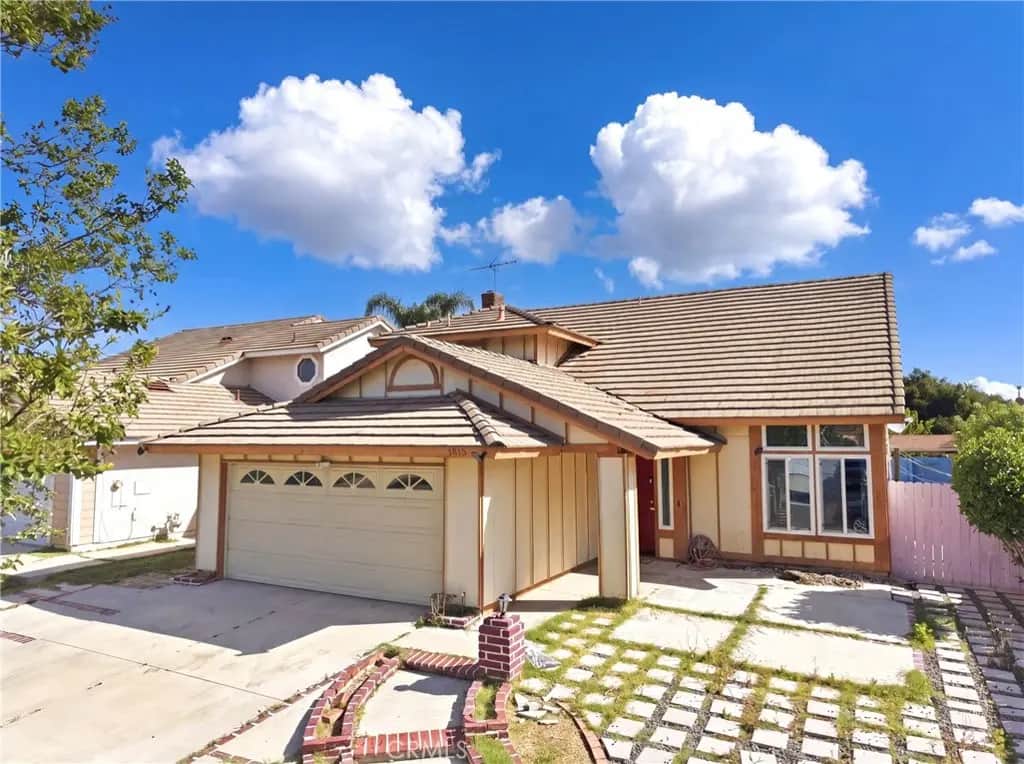 1813 Chesapeake Way, Corona, CA — listing photo 1