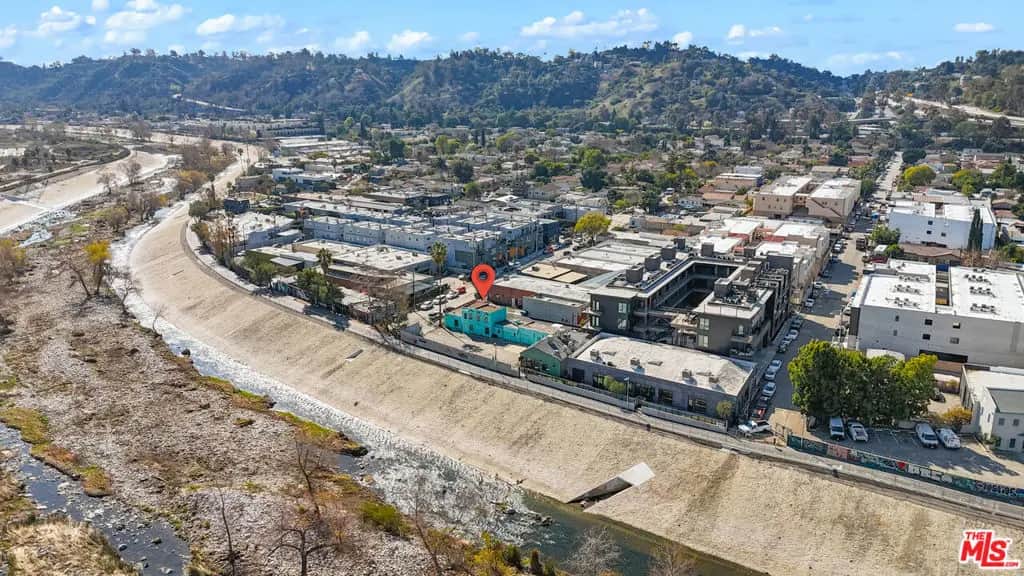3051 N Coolidge Avenue, Los Angeles, CA — listing photo 1