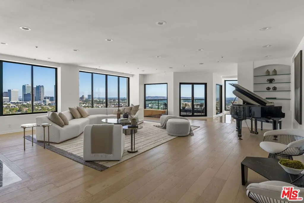 10724 Wilshire Boulevard 1501, Los Angeles, CA — listing photo 1