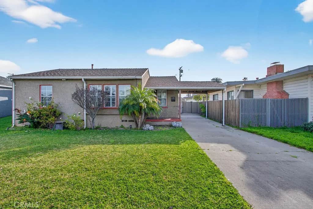 2430 San Francisco Avenue, Long Beach, CA — listing photo 1