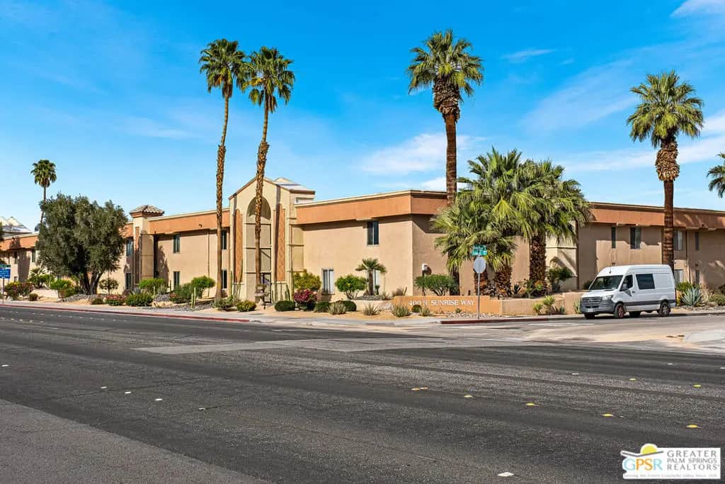 400 N Sunrise Way 106, Palm Springs, CA — listing photo 1