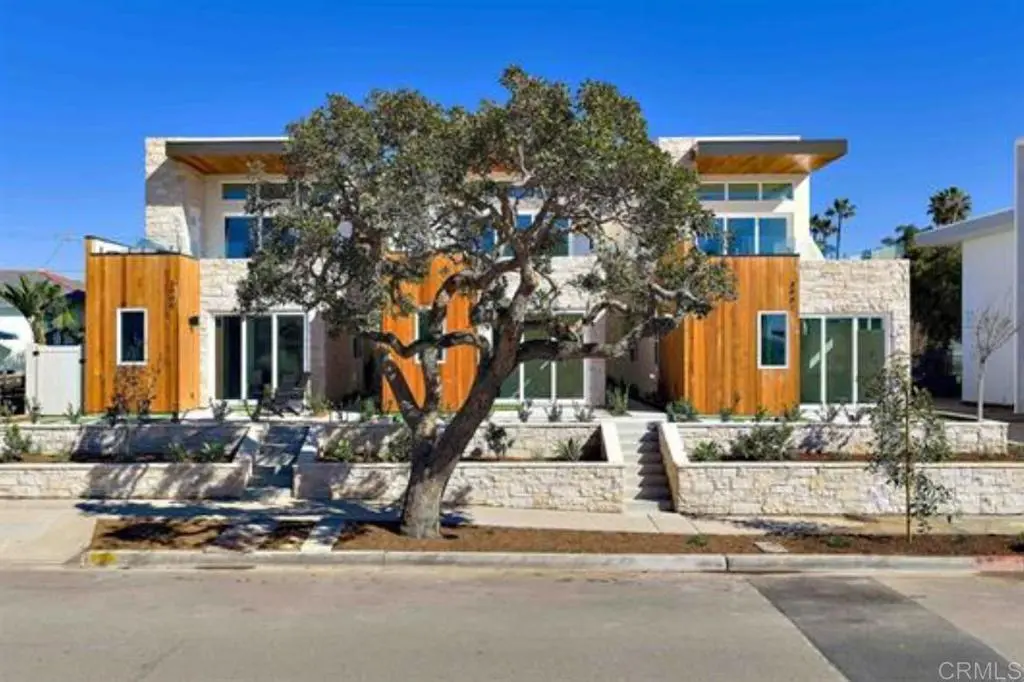 3905 Haines, San Diego, CA — listing photo 1