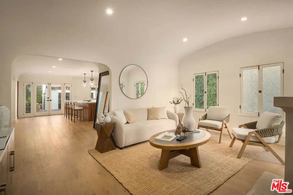 8817 Ashcroft Avenue, West Hollywood, CA — listing photo 1