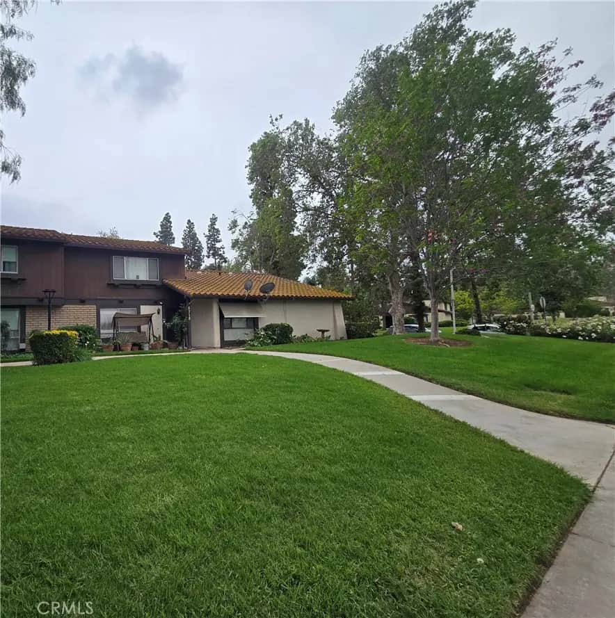 8718 Lincoln, Riverside, CA — listing photo 1