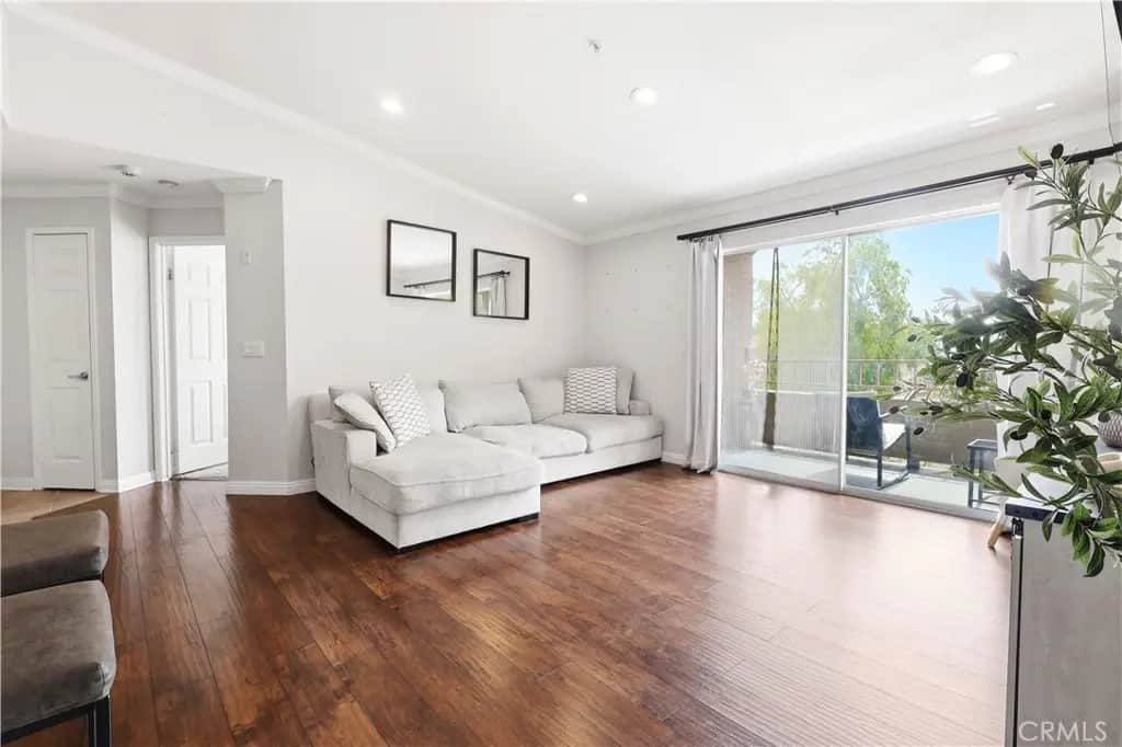 1980 Las Colinas Circle 308, Corona, CA — listing photo 1