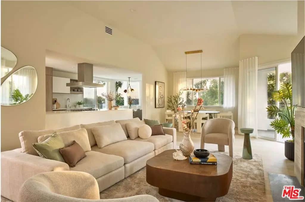 6489 Cavalleri Road 304, Malibu, CA — listing photo 1