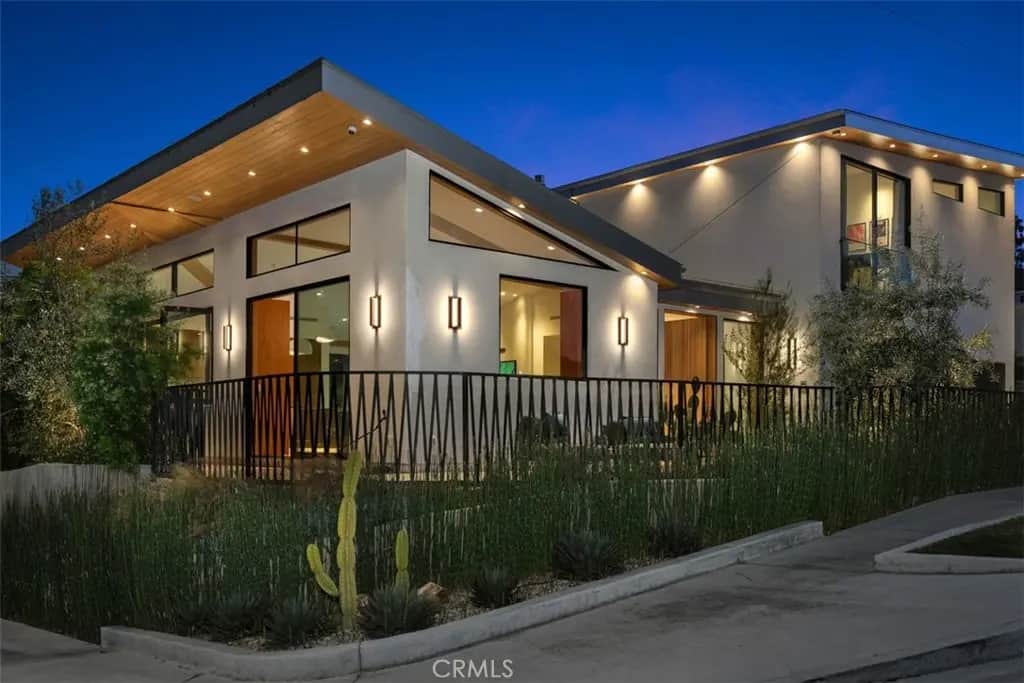2398 Redlands Drive, Newport Beach, CA — listing photo 1
