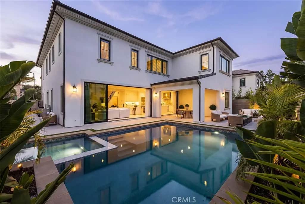 104 Interstellar, Irvine, CA — listing photo 1