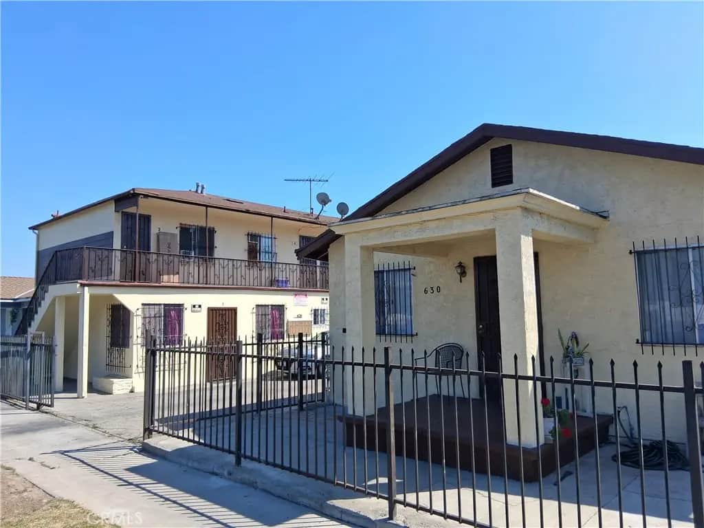 626 W Century, Los Angeles, CA — listing photo 1