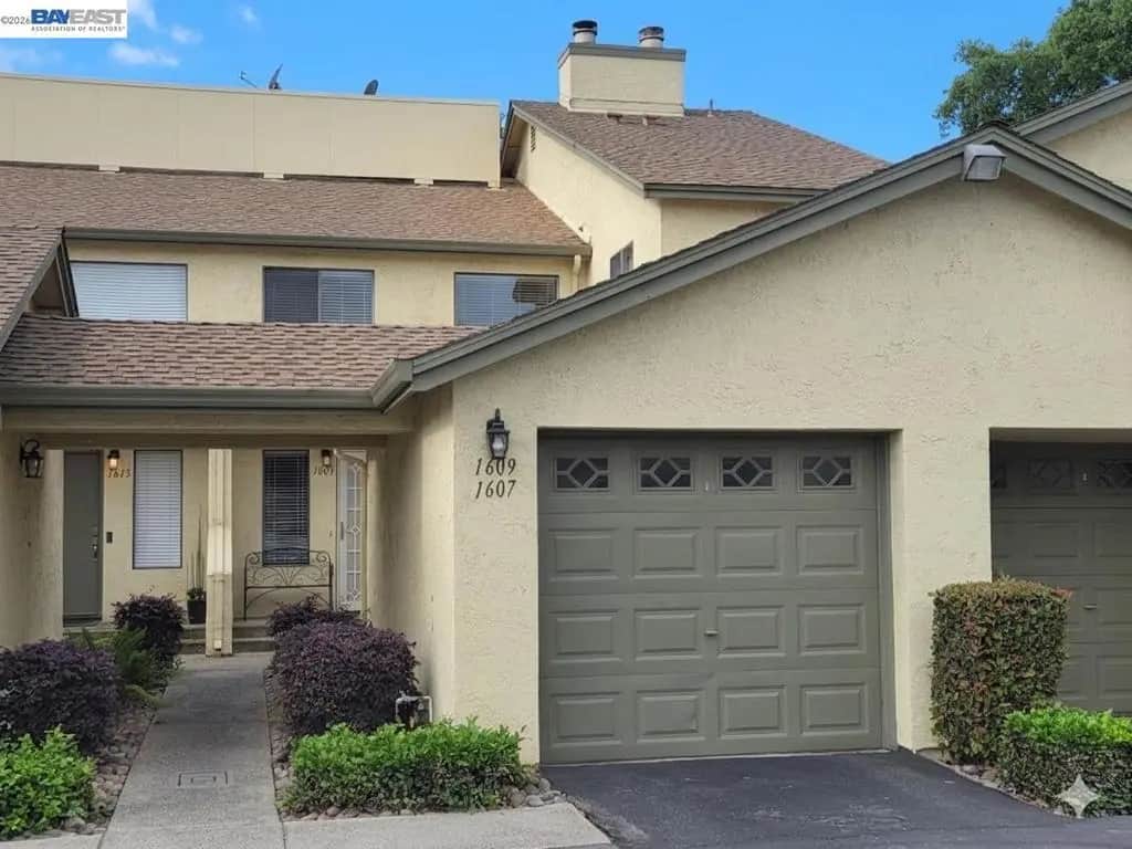 1609 W Swain Rd, Stockton, CA — listing photo 1
