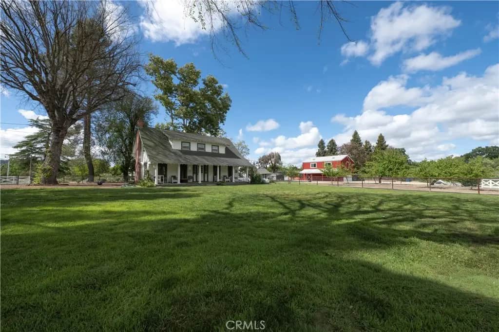 17490 Poplar, Atascadero, CA — listing photo 1