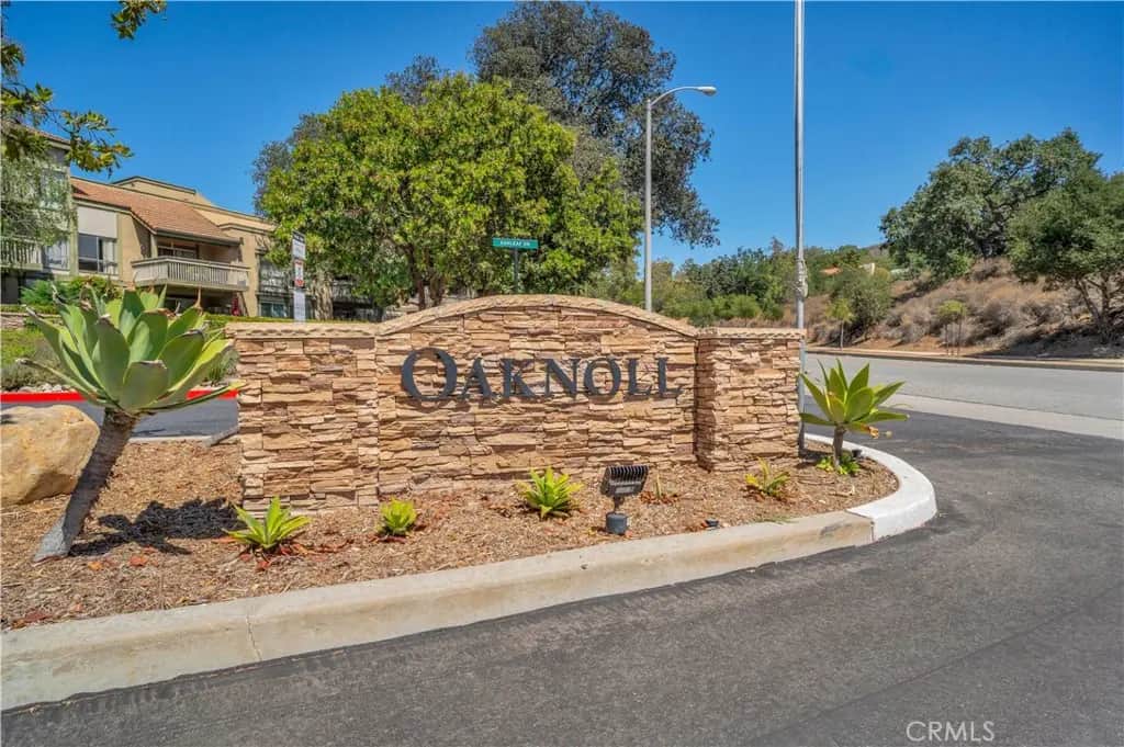 291 Sequoia Court 13, Thousand Oaks, CA — listing photo 1